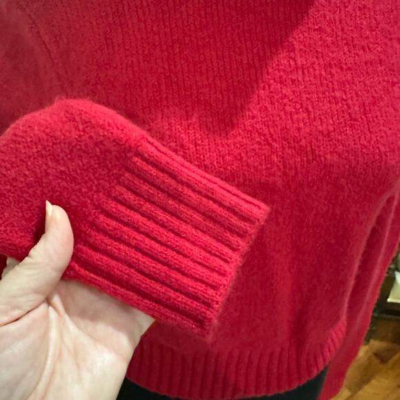 RE/DONE 60s Slim Red Turtle Neck
Sweater - Picture 4 of 11